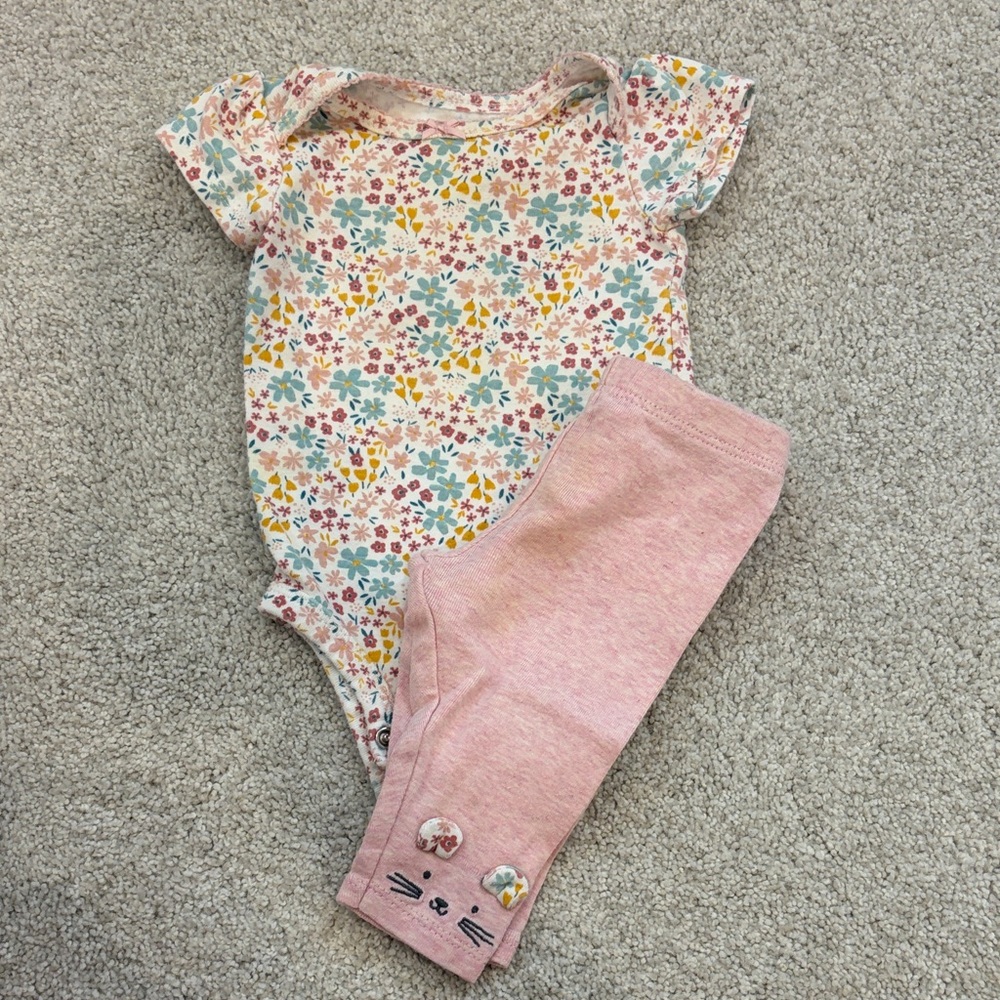 3 month baby girl Carter’s sets